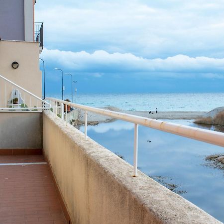 100 Metri Dal Mare Relax A Due Passi Dal Centro Apartamento Finale Ligure Exterior foto